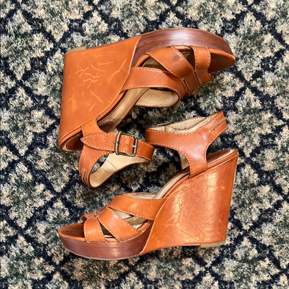 FRYE Alexa Women's Cognac Wedge Sandals - Size 9